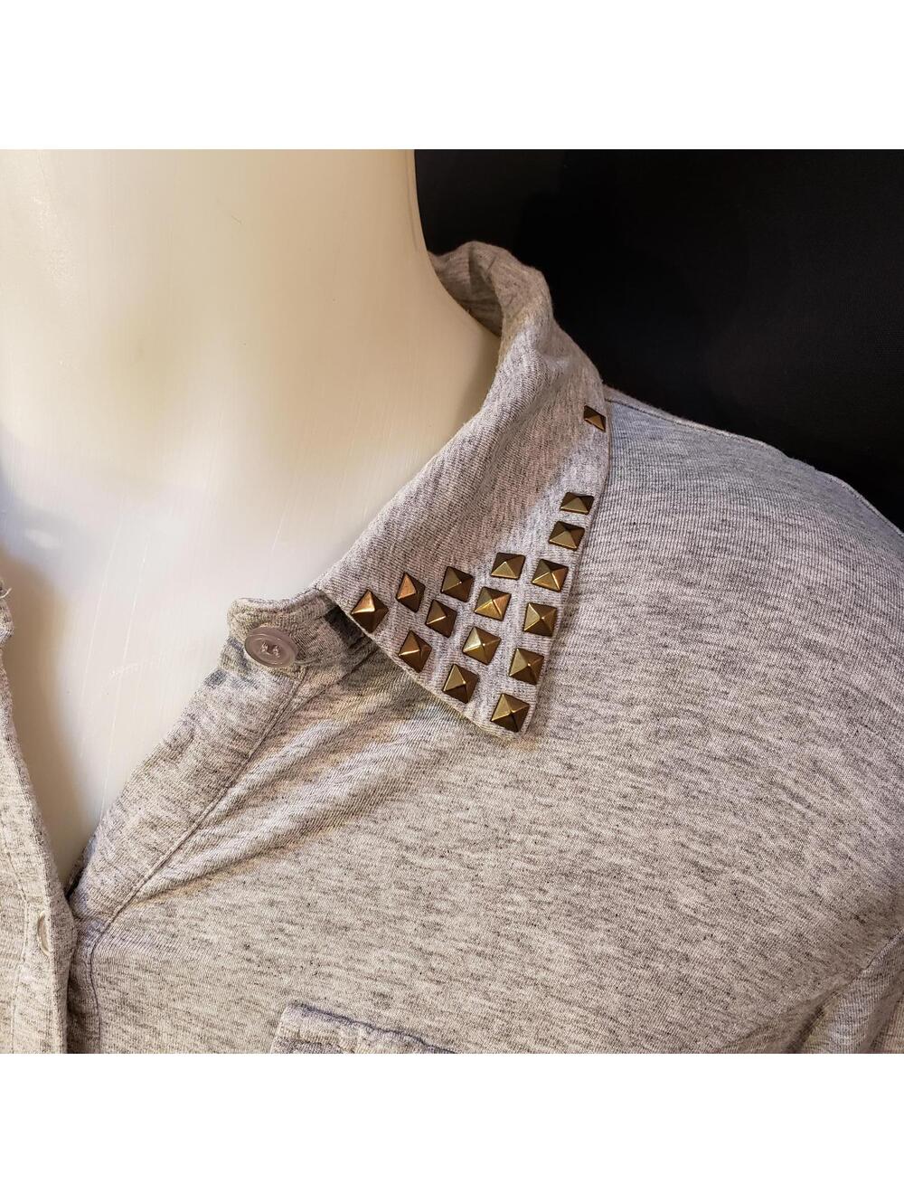 Xhilaration Women's Long Sleeve Studded Collar Top XL